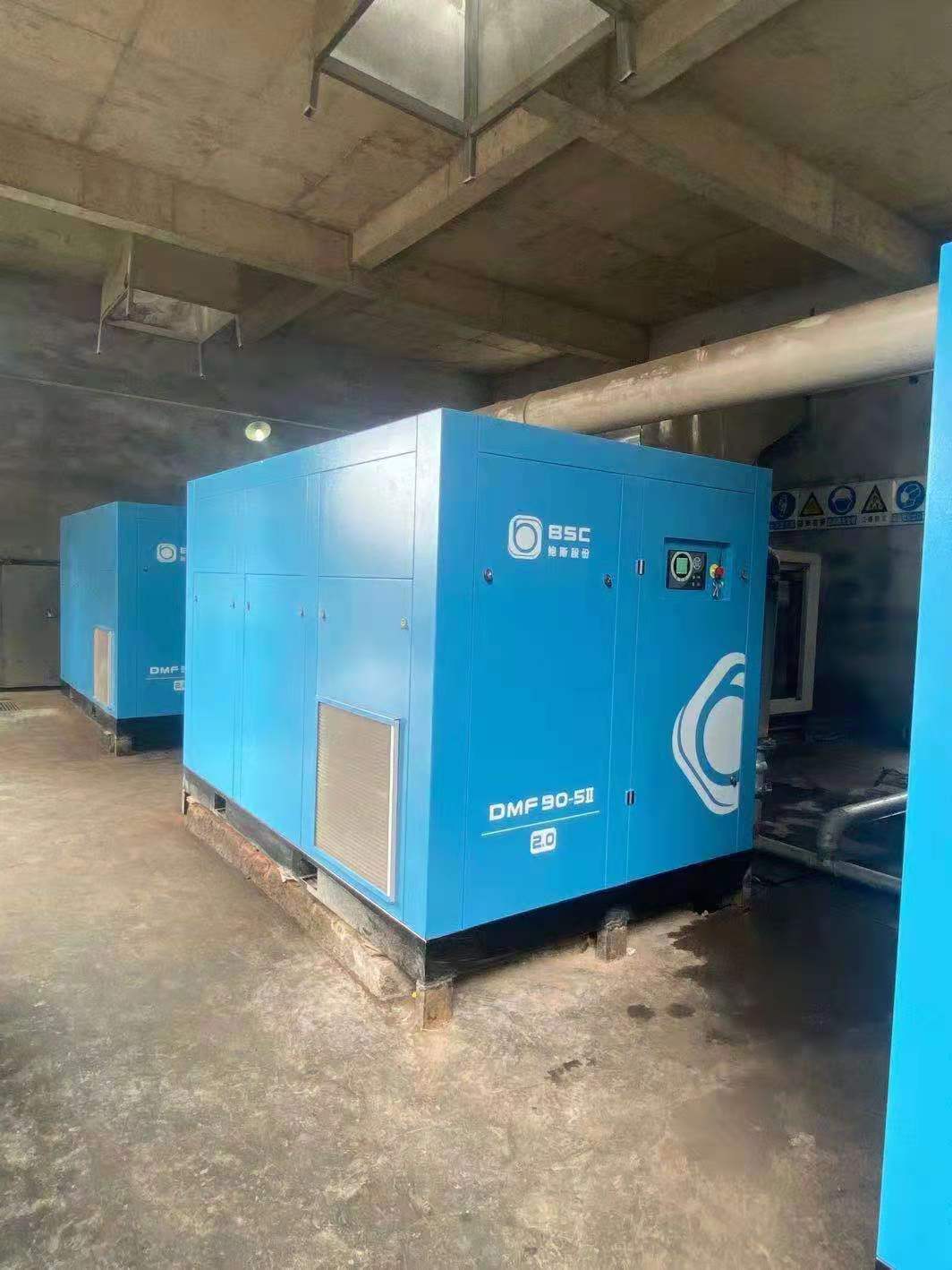 茂名水泥廠低壓雙級空壓機(jī) 茂名水泥廠低壓雙級空壓機(jī)